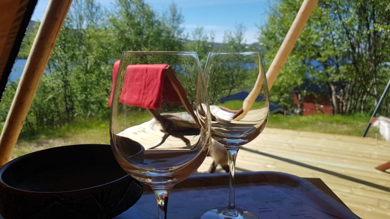 Fjallnaes Camping & Lodges Ostra Malmagen Exterior foto